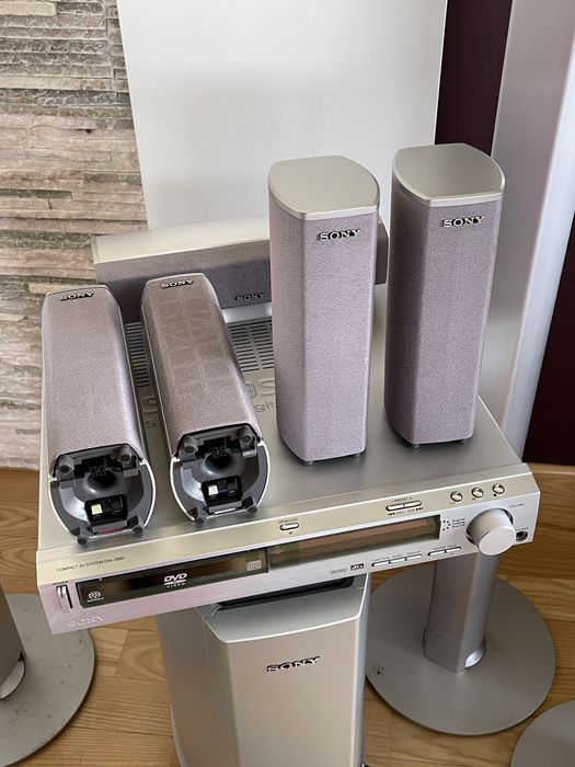 Kino domowe 5.1 Sony DAV-S800 komplet