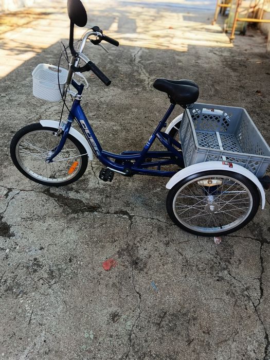 Bicicleta três rodas, triciclo