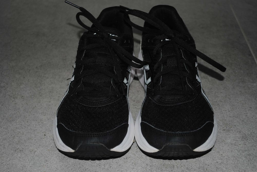 Buty treningowe do biegania Asics Jolt 3 roz 40