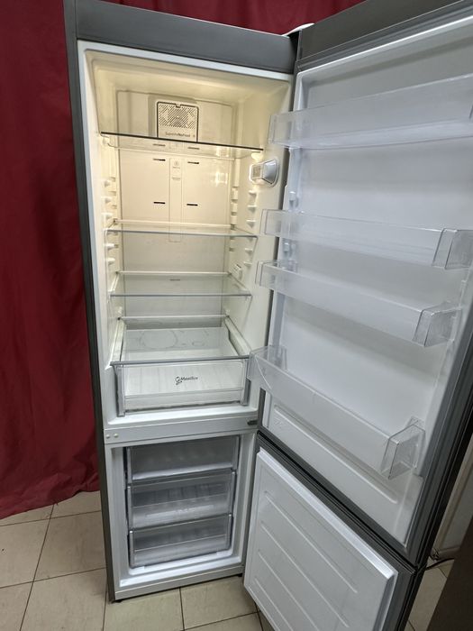 Холодильник Whirlpool 200/60/60