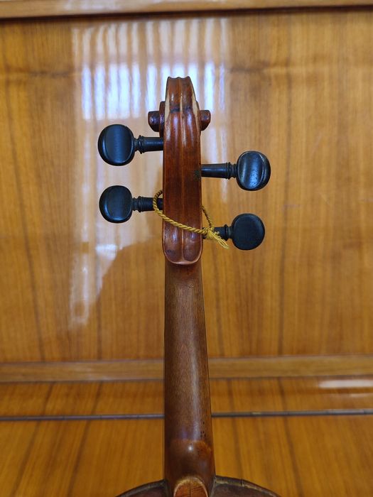 Скрипка під реставрацію, старовинна