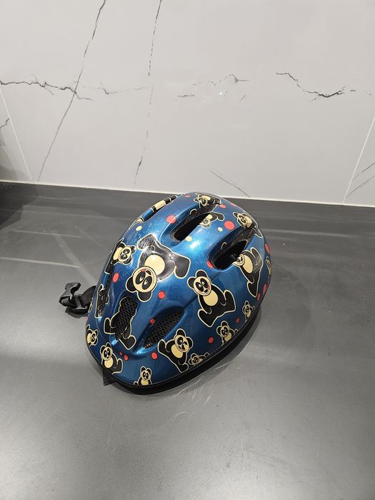 Kask rowerowy w misie