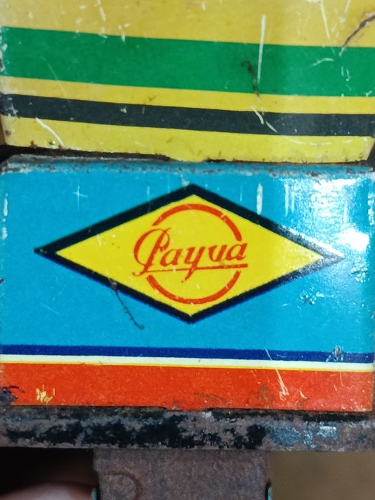 Vendo carro de lata Payá