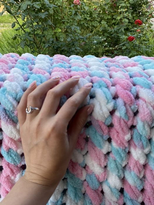 Ніжний та теплий пледик.