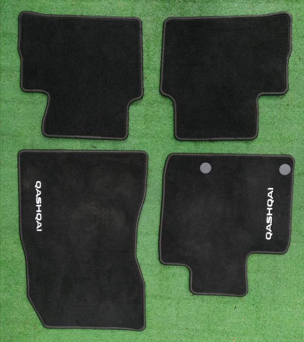 Komplet welurowych dywaników Qashqai od 22r