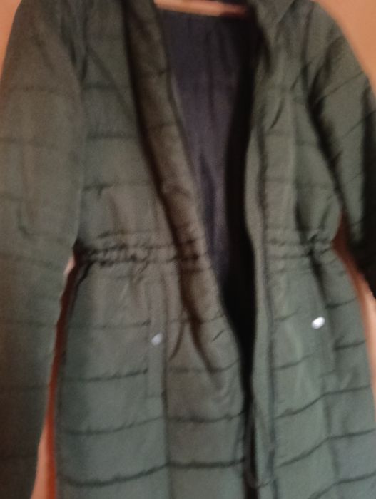 Kispo verde de capucho