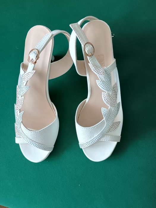 Buty damskie wizytowe