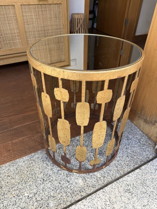 Mesa de apoio tampo em vidro
