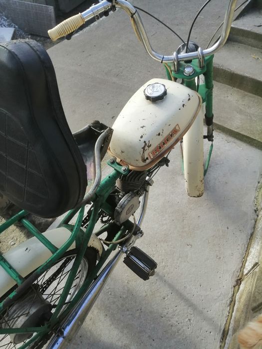 Продам мопед  рига