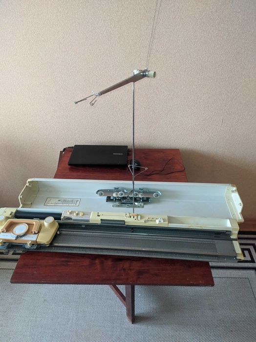 В'язальна машина Silver Reed SK 280 (б/у). Японія, 5 клас.