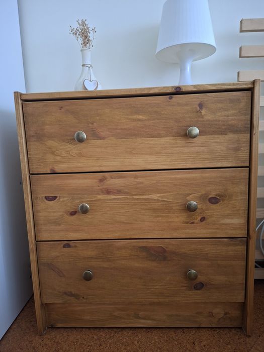 Cómoda Rast Ikea