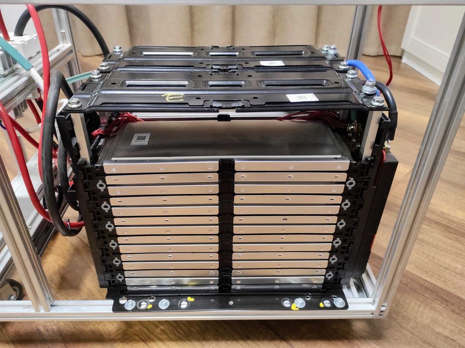 Збірка 24V 5.5 кВт/г NMC (Hyundai Kona) + BMS + Балансир + Екран