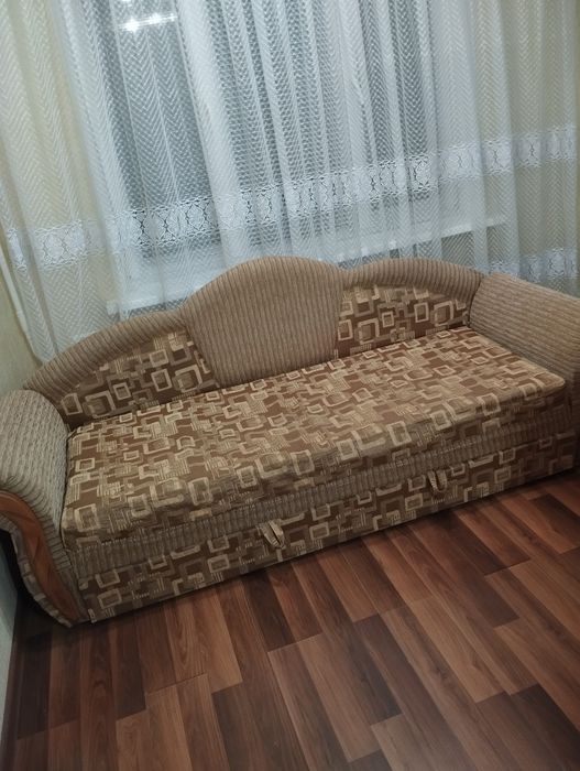 Диван,     тахта