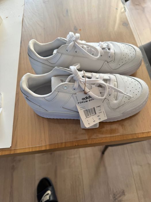 Buty Adidas model forum bold rozmiar 7
