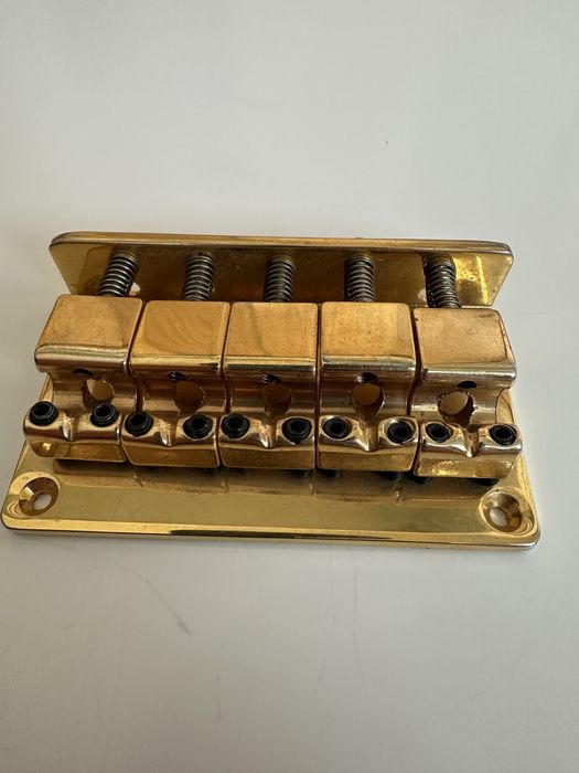 Бридж для бас гітари