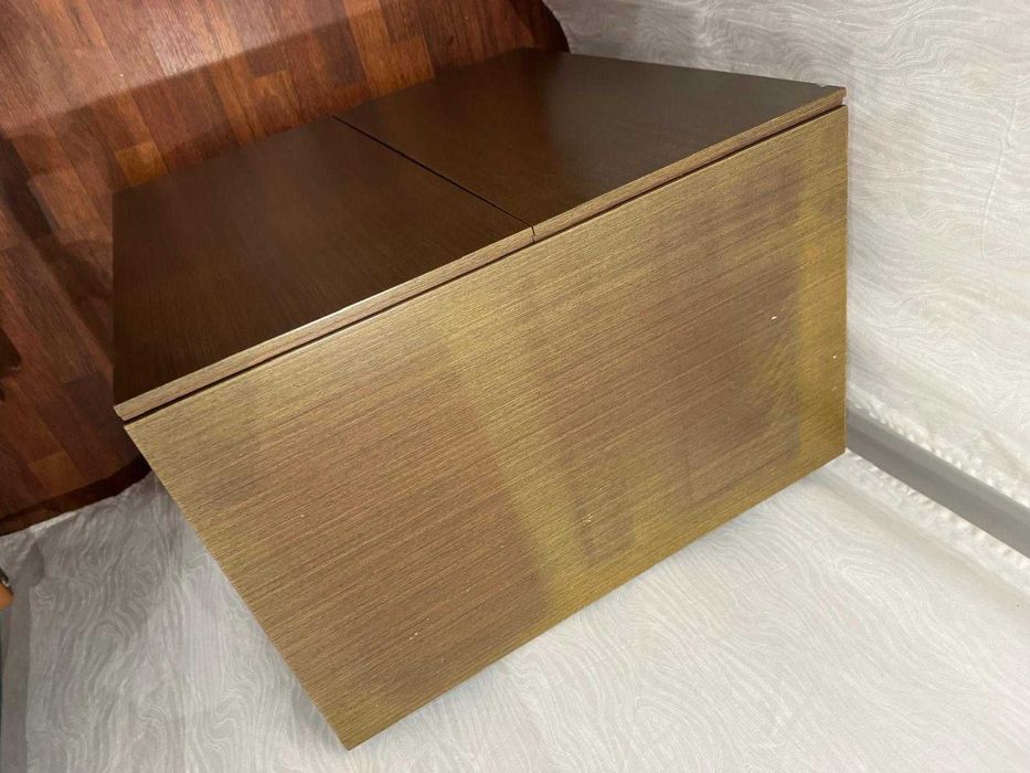 Armário de Apoio Baixo com Portas e Rodas – Castanho-Escuro