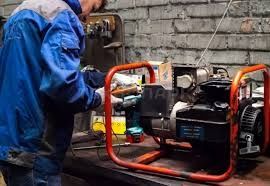 Майстер з ремонту бензинових та дизельних генераторів.