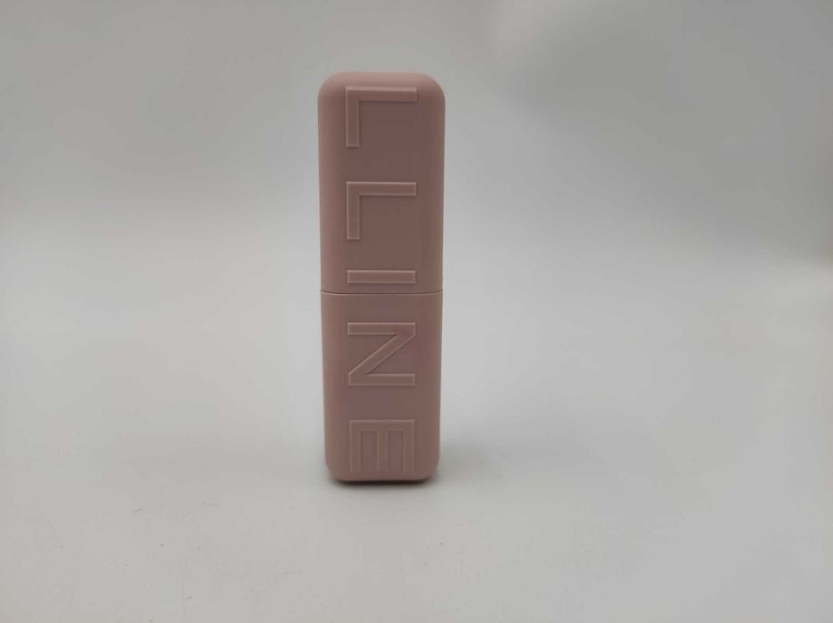Pomadka Maybelline New York Lifter Lipstick 101 Upstate Nawilżająca