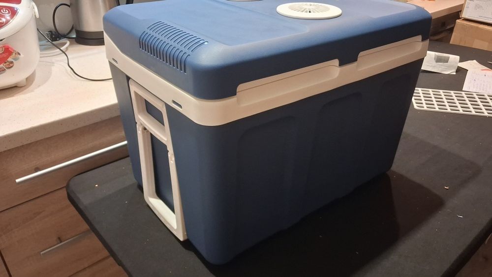 lodówka turystyczna. 40L
300 zl