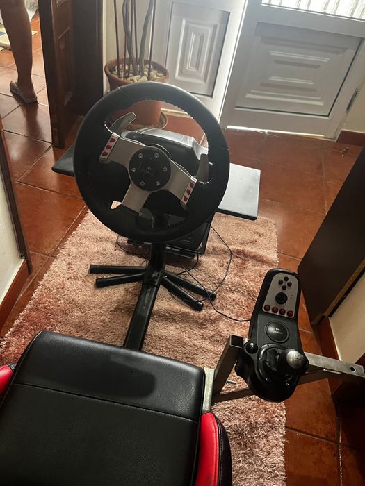 Simulador logotech G27 - Playseat + Volante + cambio + travao de mao