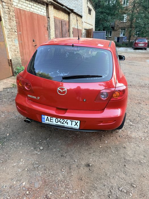 Мазда 3     2005 года 1.6
