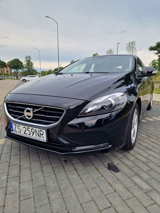 Sprzedam Volvo V40 1.6 Benzyna, 2014 r.