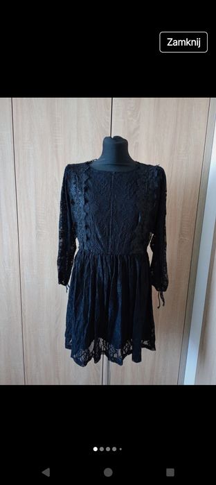 Mała czarna koronkowa