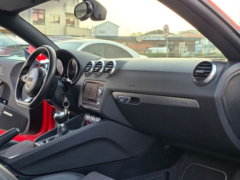 AUDI TT COUPÉ 8J S LINE PLUS 2.0TDI 170CV QUATTRO "LOOK RS"
