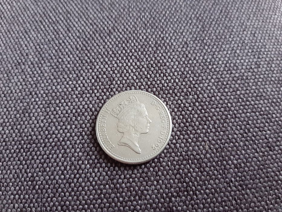 10 пенсов 1992 250 грн