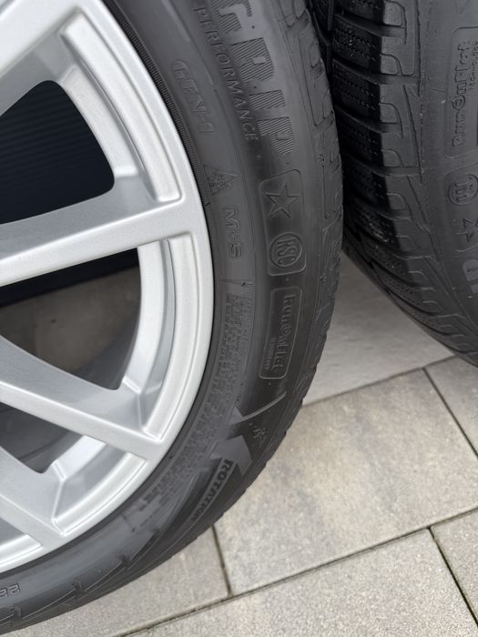 Koła Zimowe 225/50 R17 98H / Audi A4 B8 / Audi A4 B9 / BMW 5 / Audi A6 C7 / 5x112 /66,6 mm