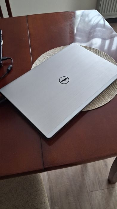 laptop Dell  super stan !