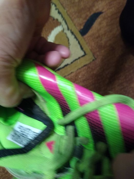 korki  pilkarskie  rozmiar  31    firma  adidas