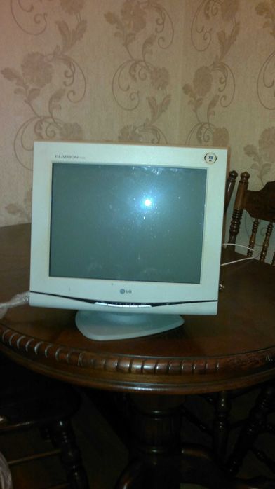 МонІтор 17"LG FLATRON F700B