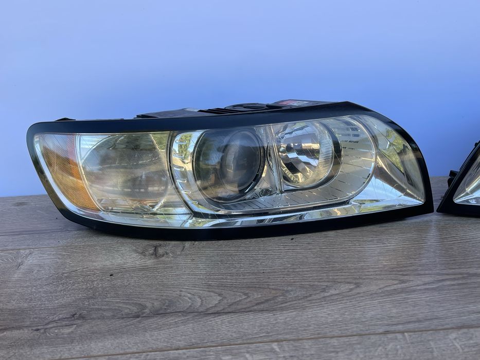 Фара передня Volvo V50 S40 XENON 2007-2012 фари Вольво В50