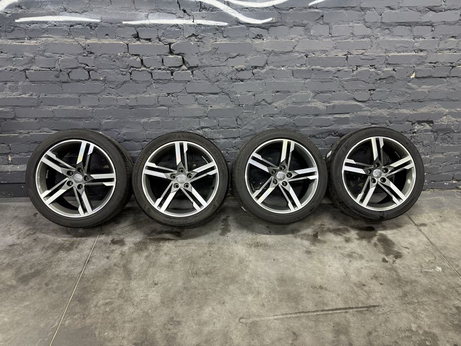 Диски Audi A4 B9 / A5 R18 ET40 8J 5*112
