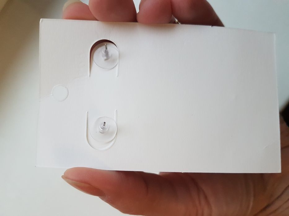 Продам серьги.