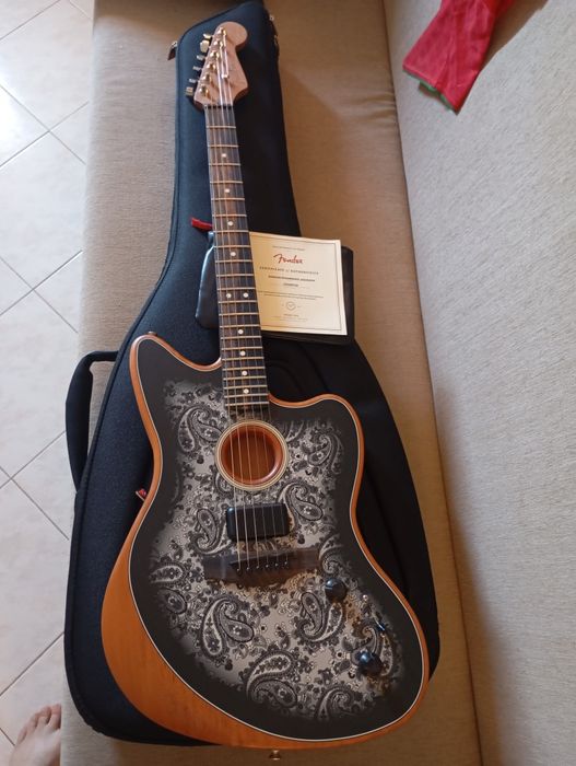 Fender acoustasonic Jazzmaster black paisley usa Odivelas • OLX.pt