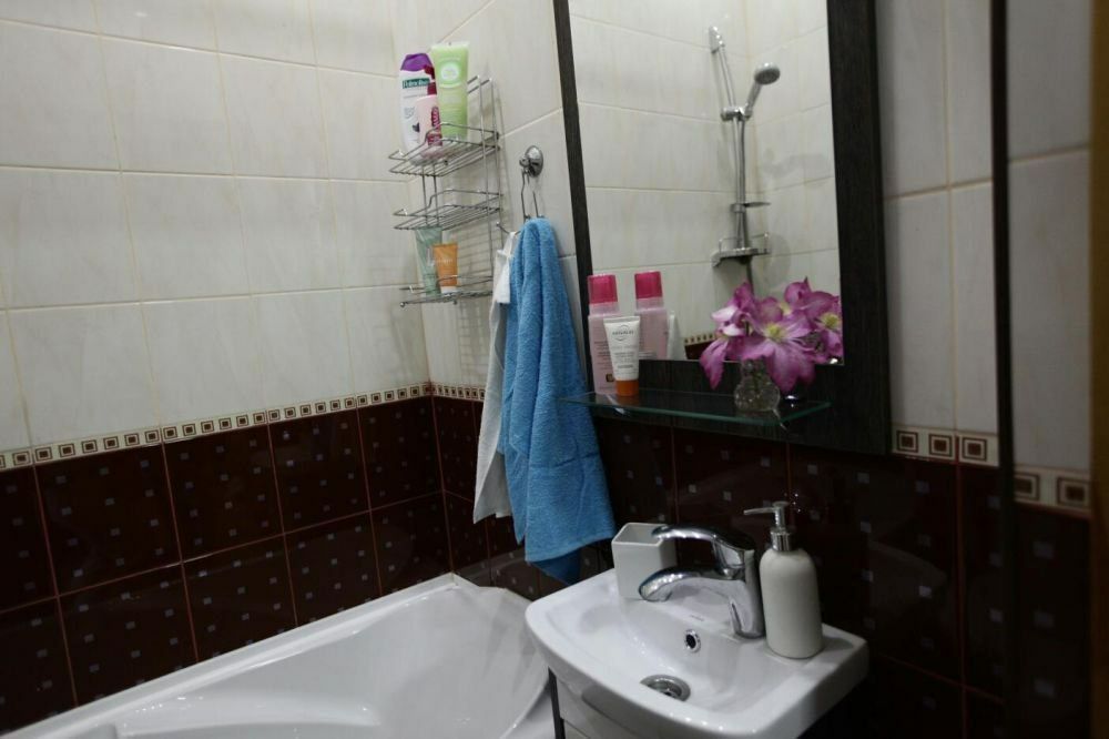 Звоните, есть свободные варианты, посуточно квартира