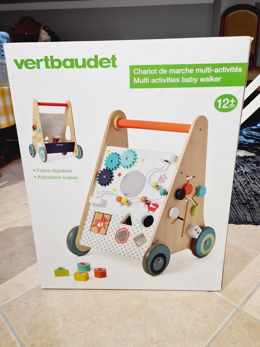 Carrinho de marcha bebé