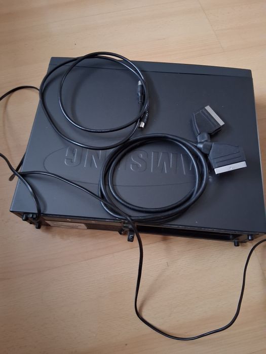 Magnetowid VHS Samsung