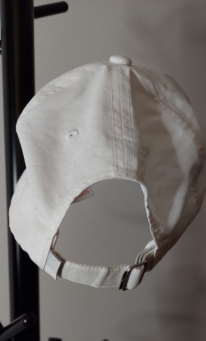 Chapéu da Adidas branco