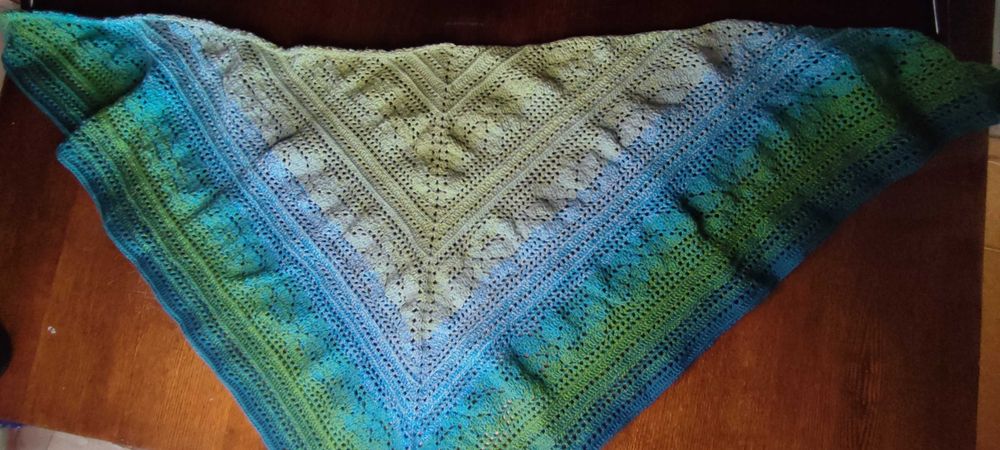 Шаль ручная работа