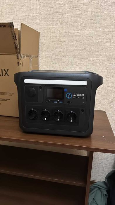 Зарядна станція Anker Solix C1000 1056Wh