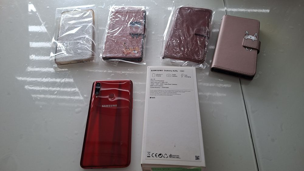 Samsung A20s червоний