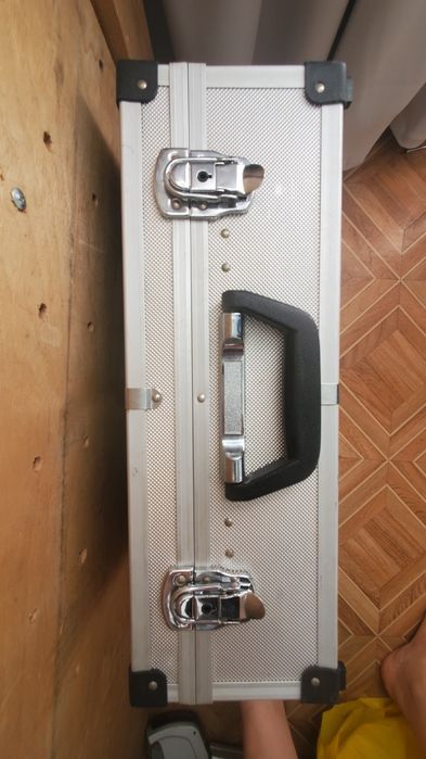 Чемодан с инструментом сварка