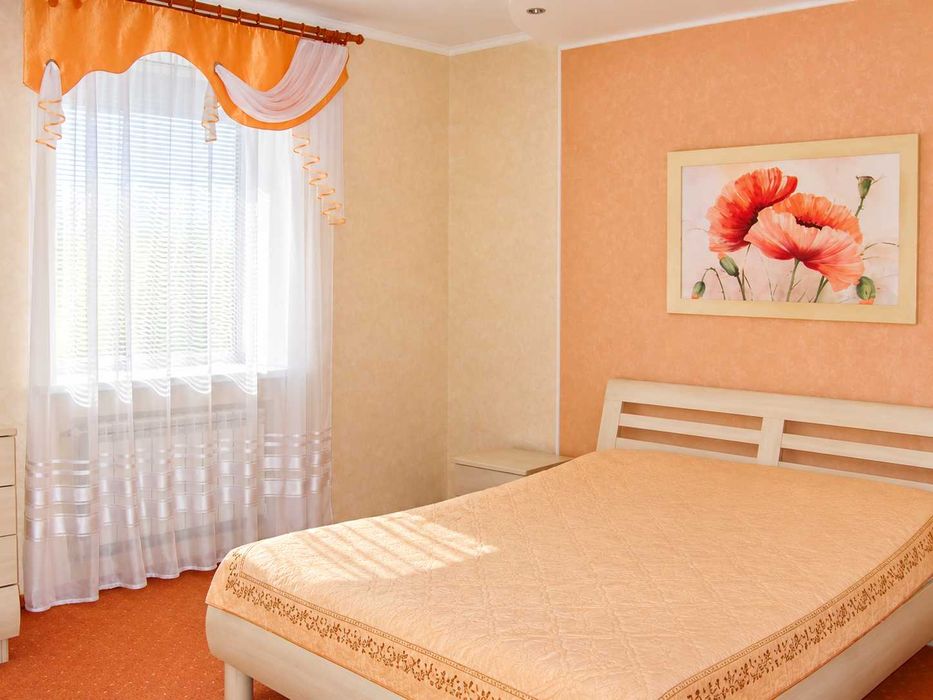Будинок – Полтава, Колонія - Більше