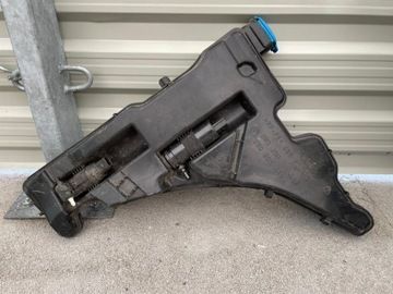 Бачек омывателя Audi A4 B9 2017-2023