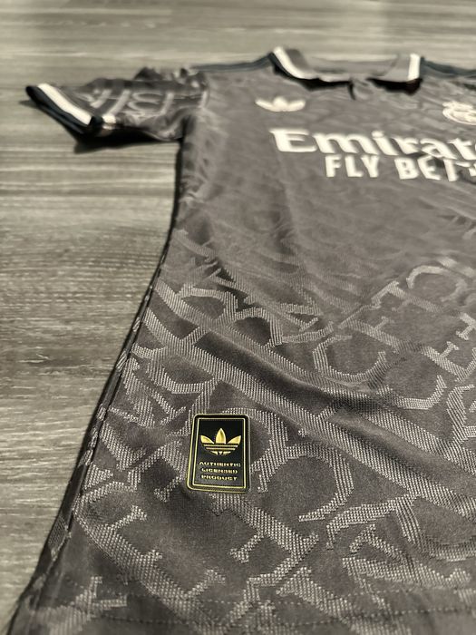 Camisola Real Madrid Cinzenta