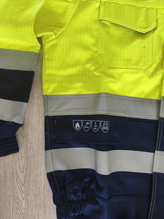 Nowe  ubranie multifunkcyjne rozm.xxl