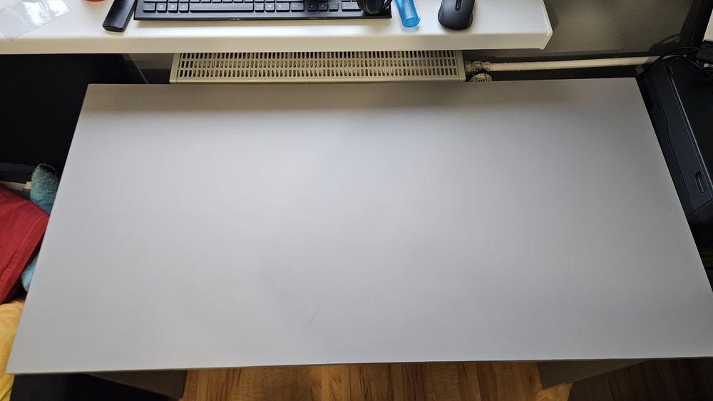 Biurko jak nowe szare